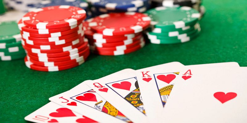 Điểm qua các thông tin cơ bản về Poker là gì